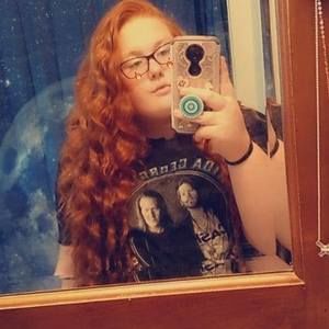 Meet your Posher, Alexandrea